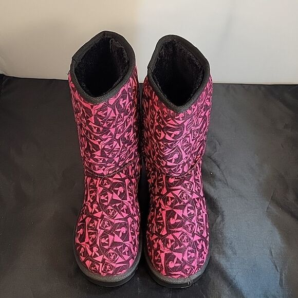 BRAND NEW PLAYBOY BUNNY UGG STYLE WOMEN"S SLIP ON BOOT - Picture 2 of 13